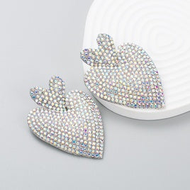 Hyperbole Heart Shaped Inlaid Rhinestone Alloy Stud Earrings
